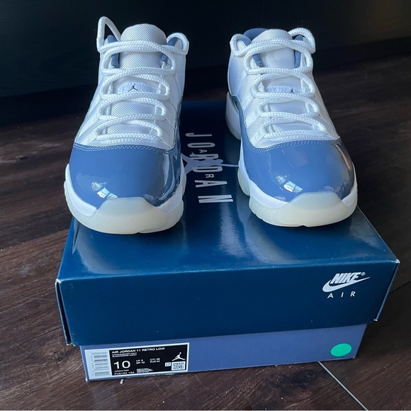 Jordan 11s